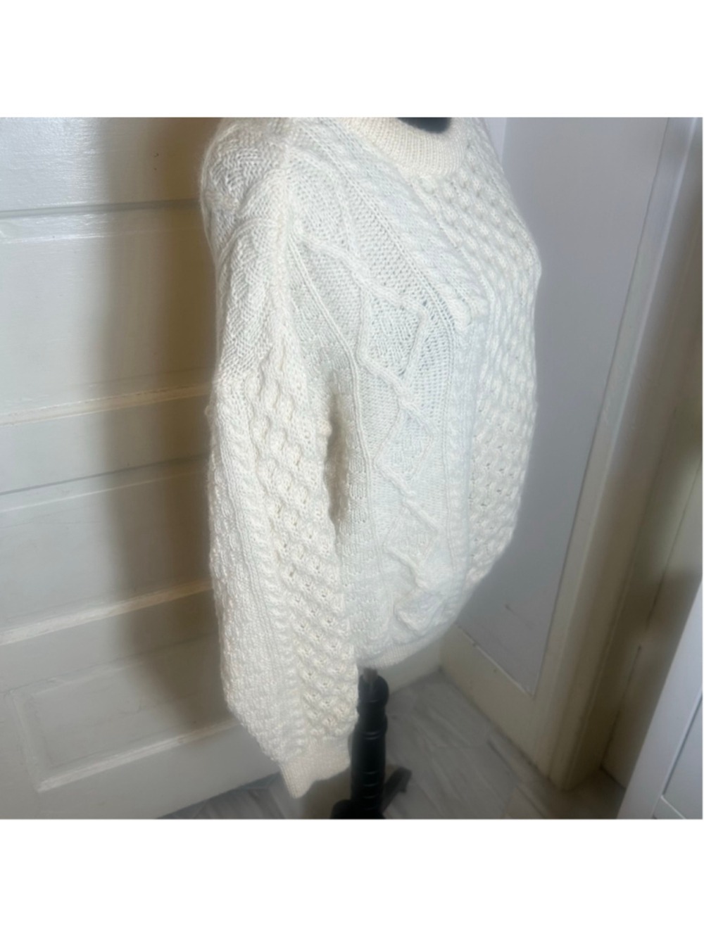 Men's Aran Crafts Cream Wool Crew Neck Fisherman Jumper Cable Knit Sweater L - Picture 7 of 8
